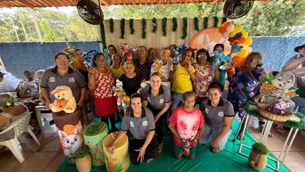 P&aacute;scoa com os idosos